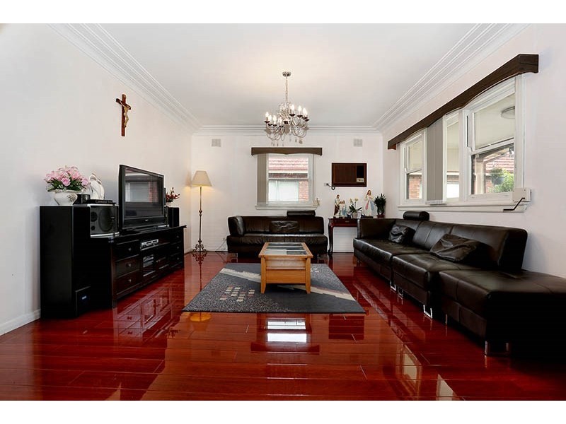 137 Neville Street, Smithfield NSW 2164