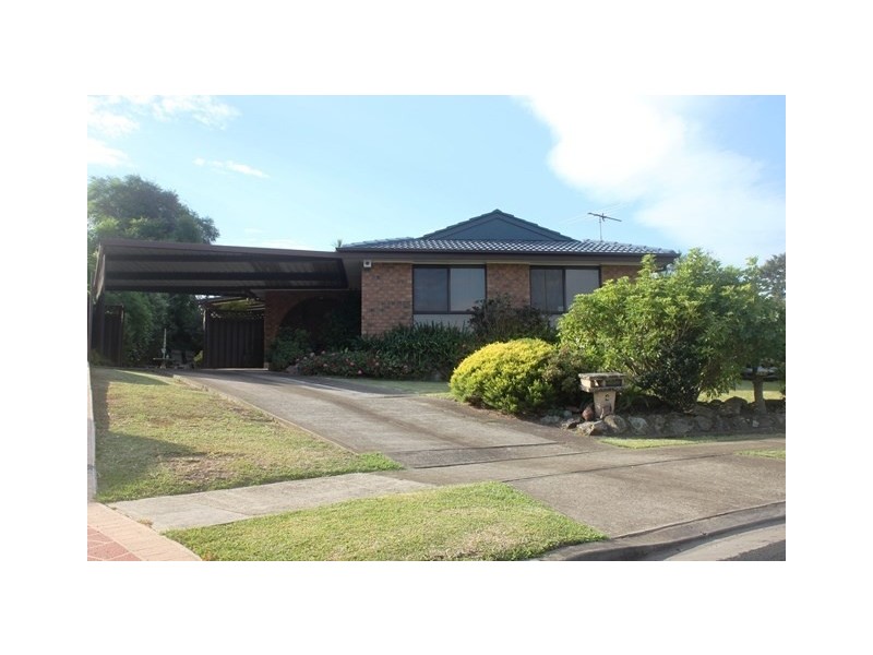 4 Dark Close, Edensor Park NSW 2176