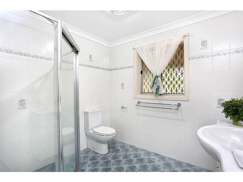 3 Hawkesbury Street, Fairfield West NSW 2165