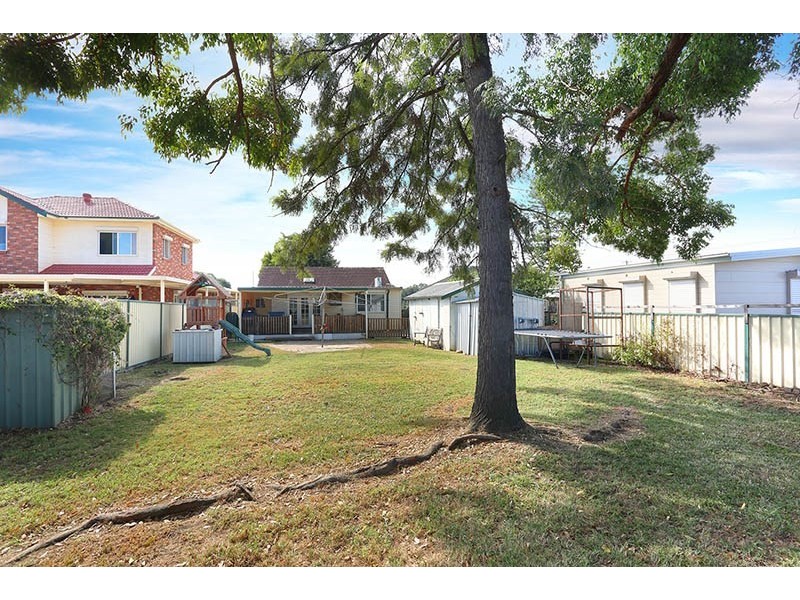 52 Chifley Street, Smithfield NSW 2164