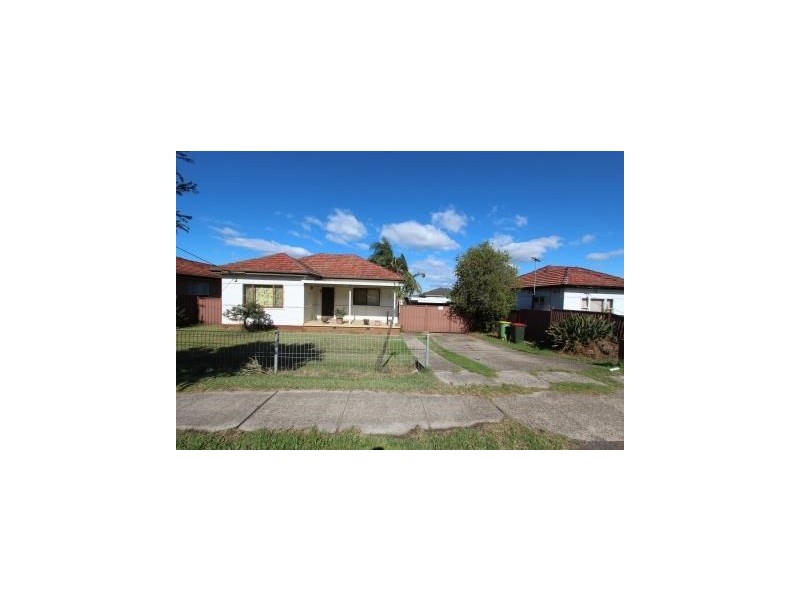 247 Hamilton Road, Fairfield West NSW 2165