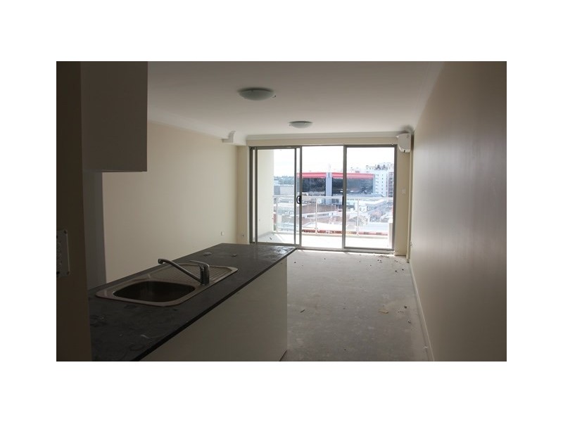 438/17-21 The Crescent, Fairfield NSW 2165