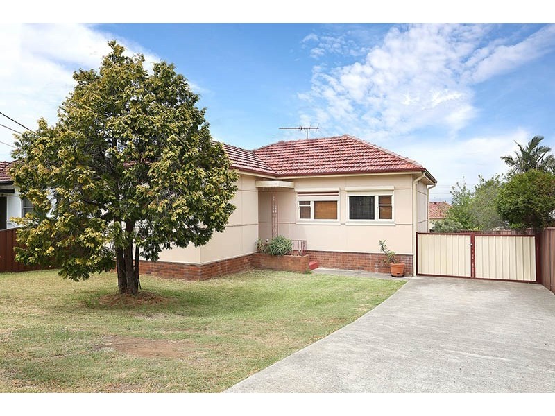 Fairfield West NSW 2165