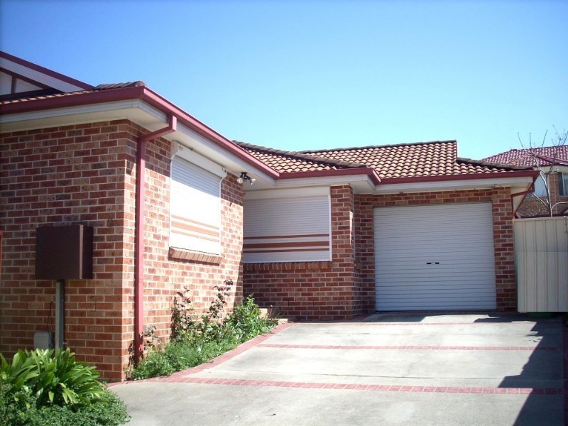 27A McCarthy Street, Fairfield West NSW 2165