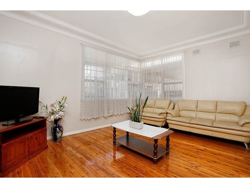 20 Cook Avenue, Canley Vale NSW 2166