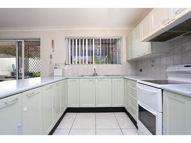 17 Tumut Place, Bossley Park NSW 2176