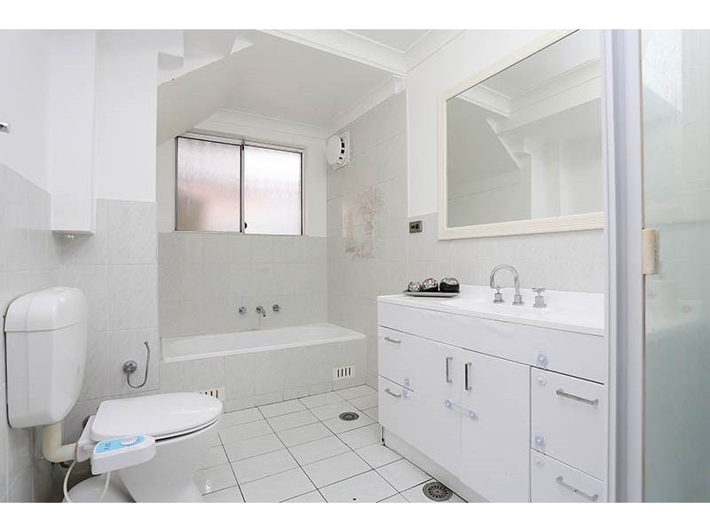 17 Tumut Place, Bossley Park NSW 2176