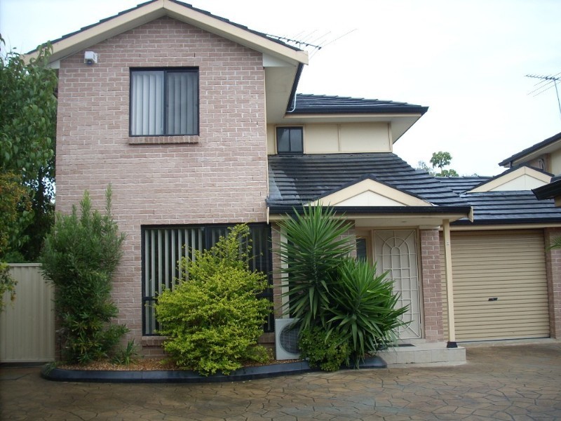 Fairfield NSW 2165