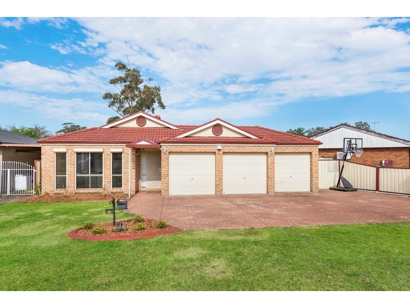 62 Prairievale Road, Bossley Park NSW 2176