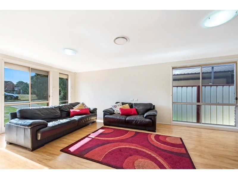 62 Prairievale Road, Bossley Park NSW 2176