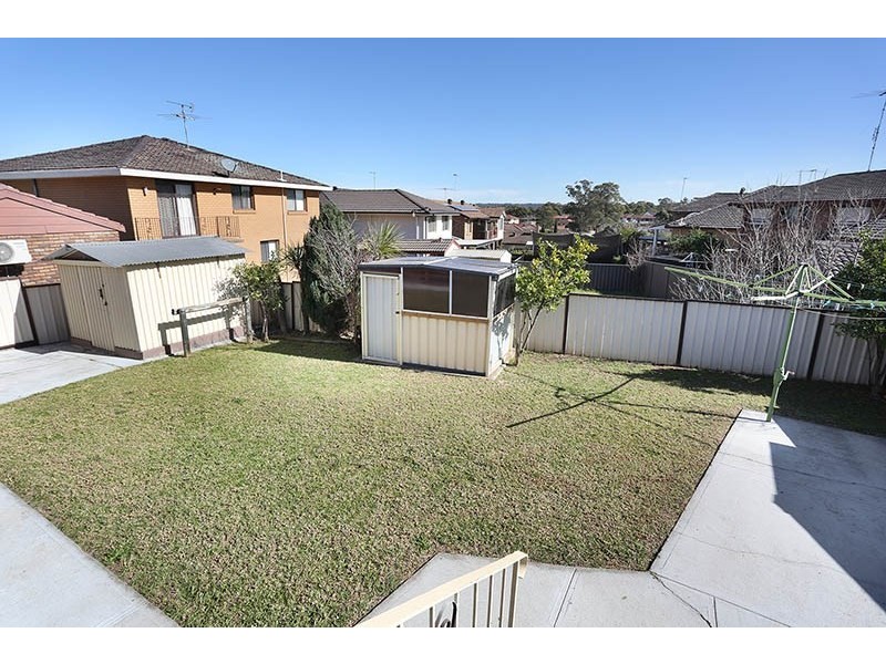 24 Berry Street, Prairiewood NSW 2176