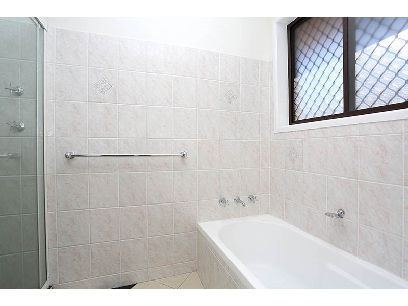 24 Berry Street, Prairiewood NSW 2176