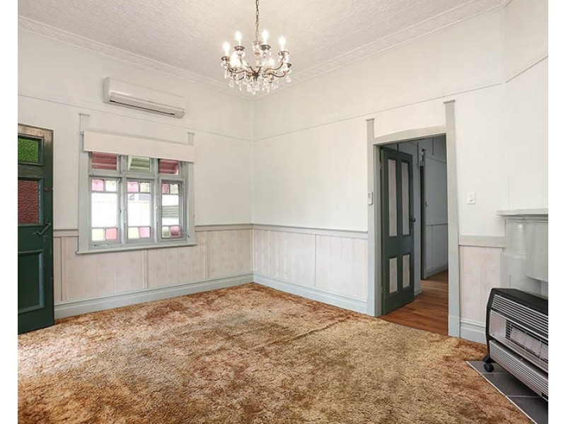 12 Lawrence Street, Fairfield NSW 2165