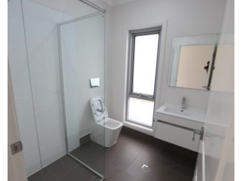 5 Foxlow Street, Canley Heights NSW 2166