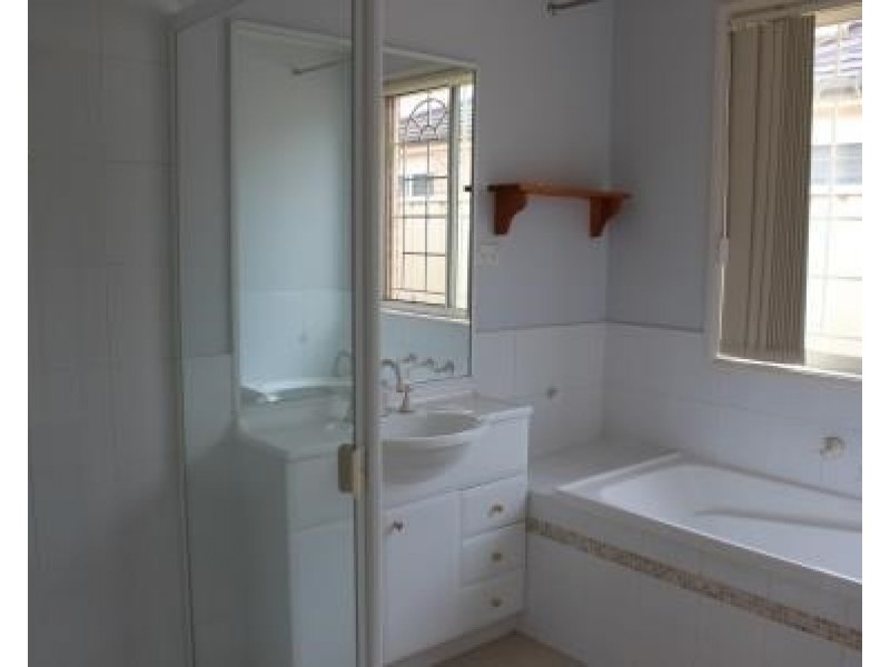 Fairfield East NSW 2165