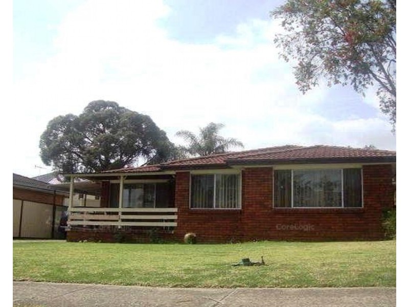 38 Glenfern Crescent, Bossley Park NSW 2176