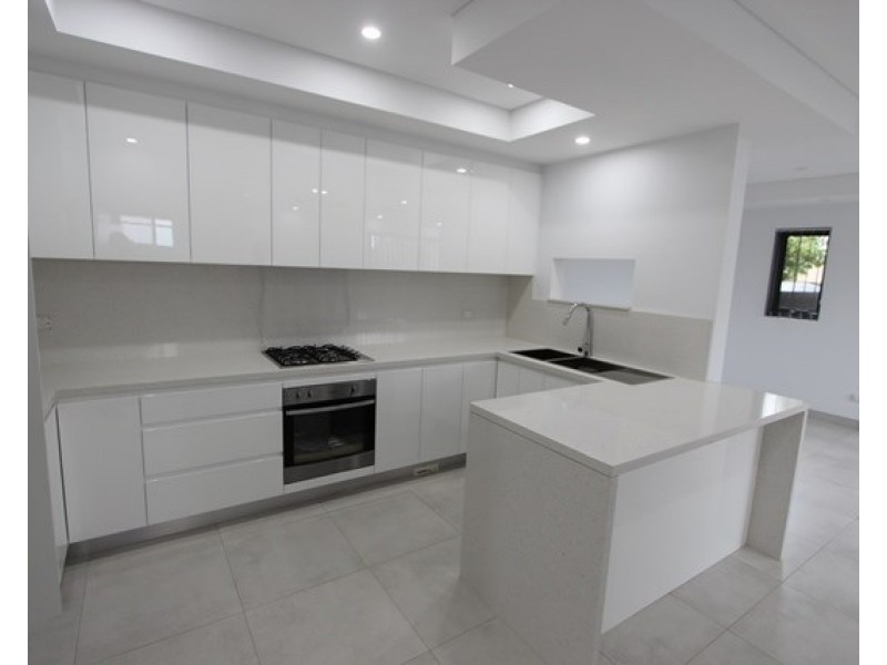 2/20 Ellis Parade, Yennora NSW 2161