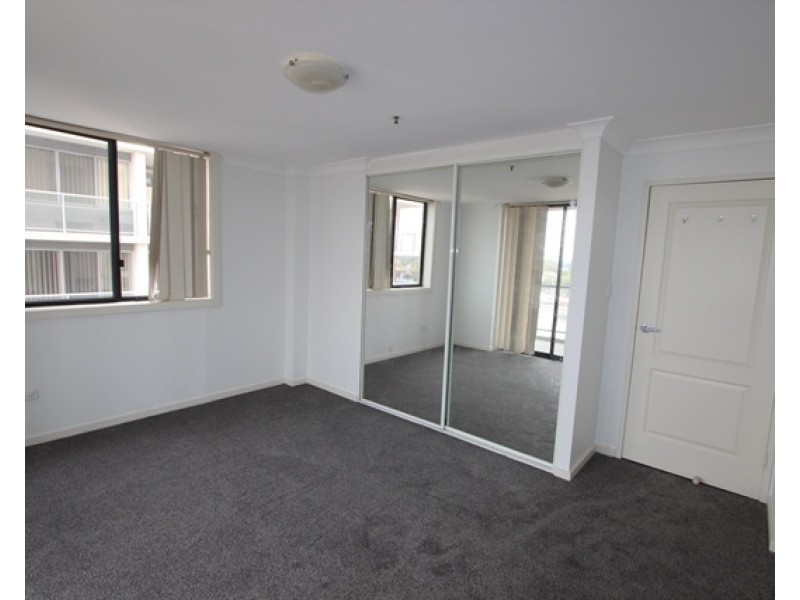 802/1 Spencer Street, Fairfield NSW 2165