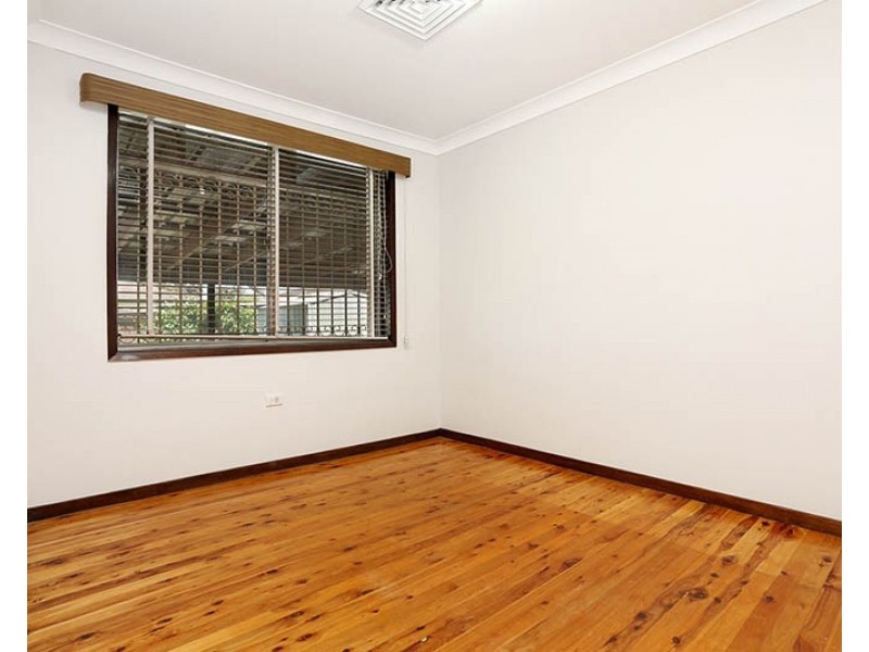 2 Casanda Avenue, Smithfield NSW 2164