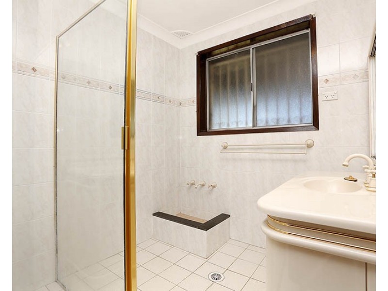 2 Casanda Avenue, Smithfield NSW 2164