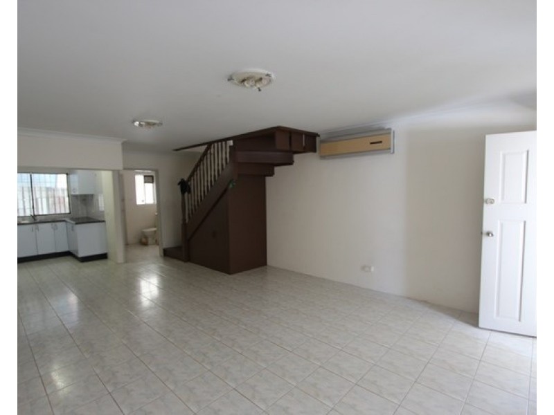 15/124 Gurney Road, Chester Hill NSW 2162