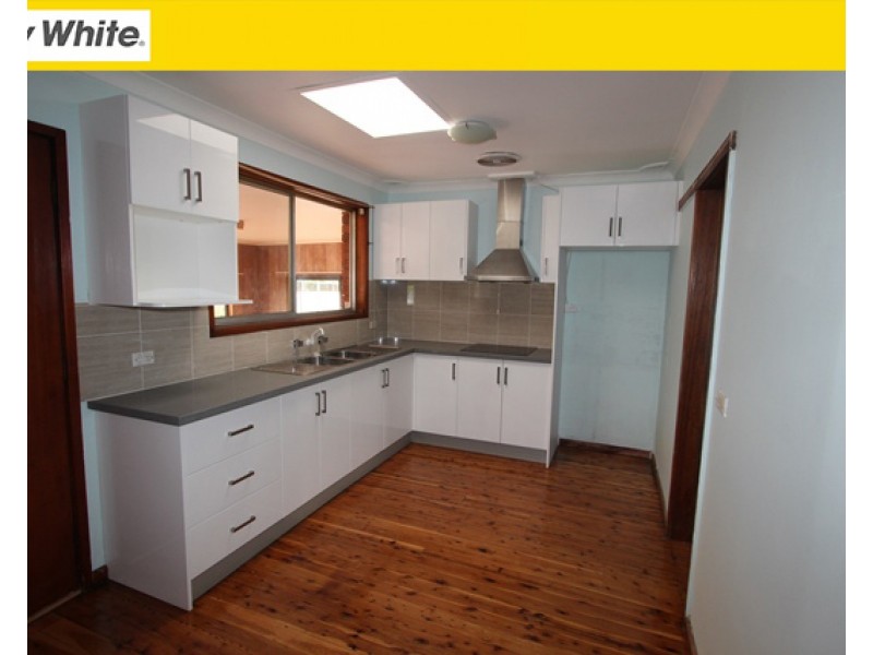 52 Palmerston Road, Fairfield West NSW 2165