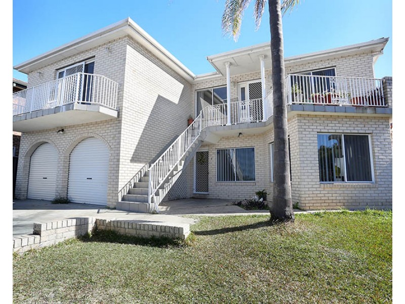 17 Tumut Place, Bossley Park NSW 2176