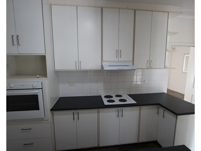 310 The Boulevarde, Smithfield NSW 2164