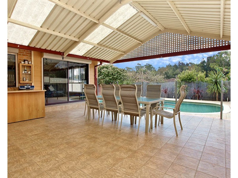 Edensor Park NSW 2176