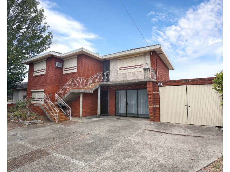 253 Polding Street, Fairfield West NSW 2165