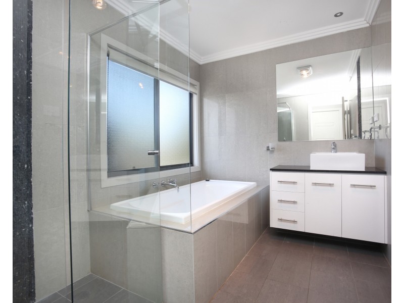 21 Boraga Street, Pemulwuy NSW 2145