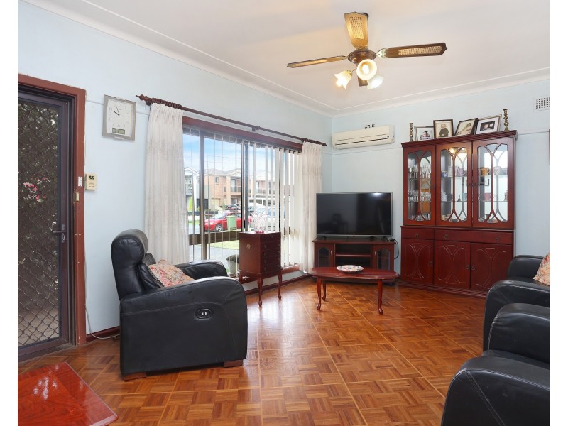 5 Duke Street, Canley Heights NSW 2166