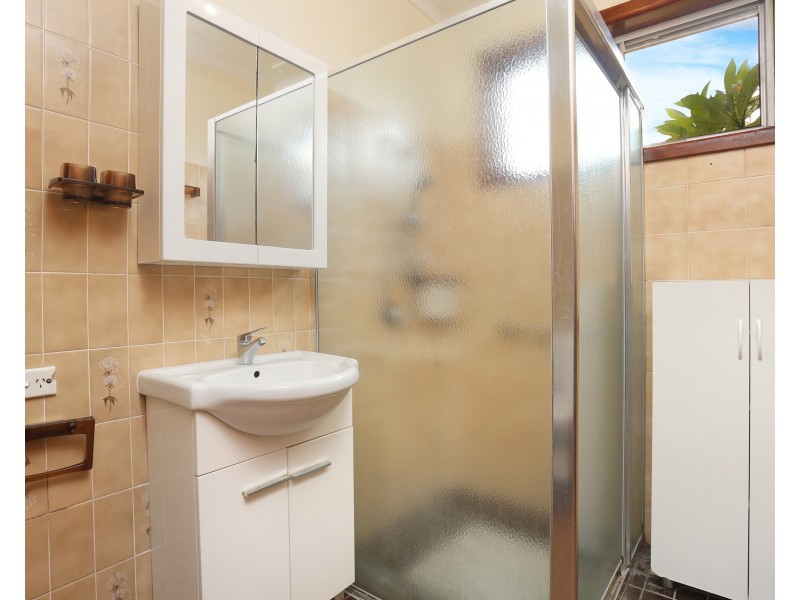 5 Duke Street, Canley Heights NSW 2166