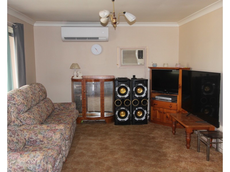 18 Dawson Street, Fairfield Heights NSW 2165