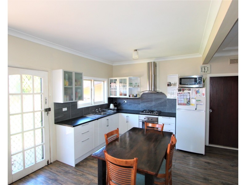 11 Frederick Street, Fairfield NSW 2165