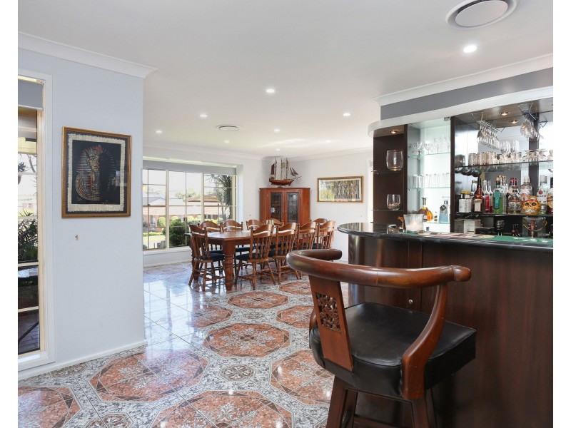 2 Medcalfe Place, Edensor Park NSW 2176