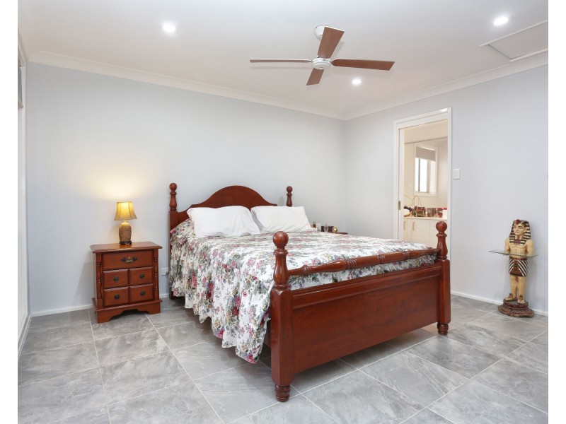 2 Medcalfe Place, Edensor Park NSW 2176