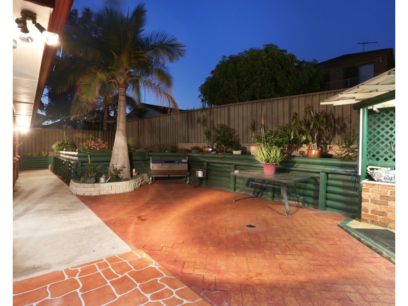 2 Medcalfe Place, Edensor Park NSW 2176