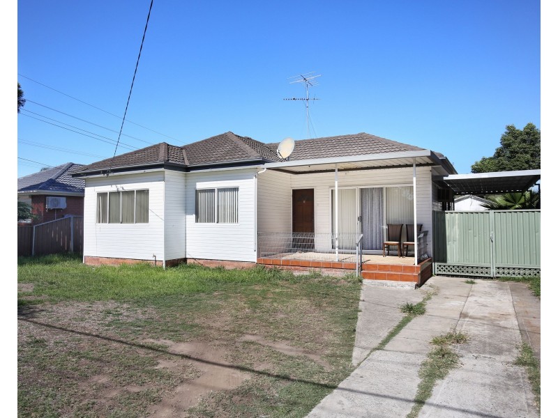 4 Thorney Road, Fairfield West NSW 2165