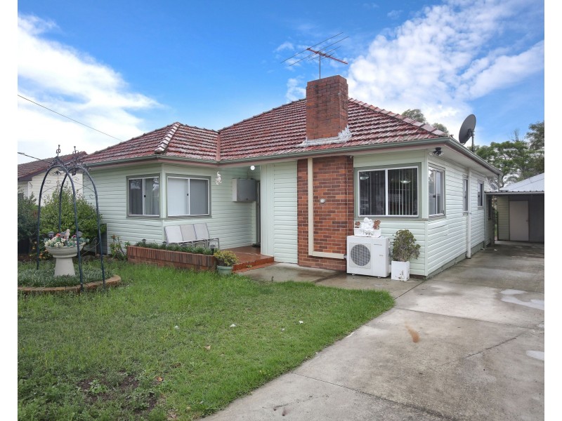 24 Eton Street, Fairfield NSW 2165