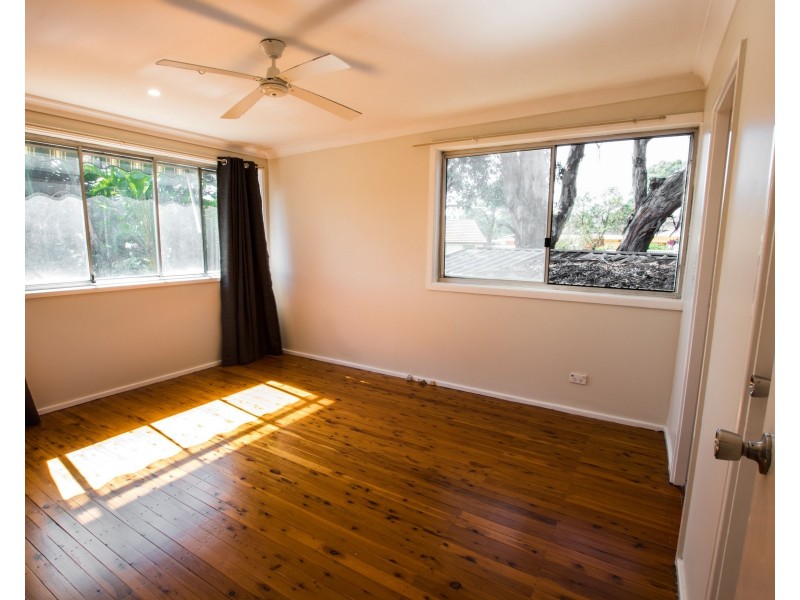 12 Emma Crescent, Constitution Hill NSW 2145