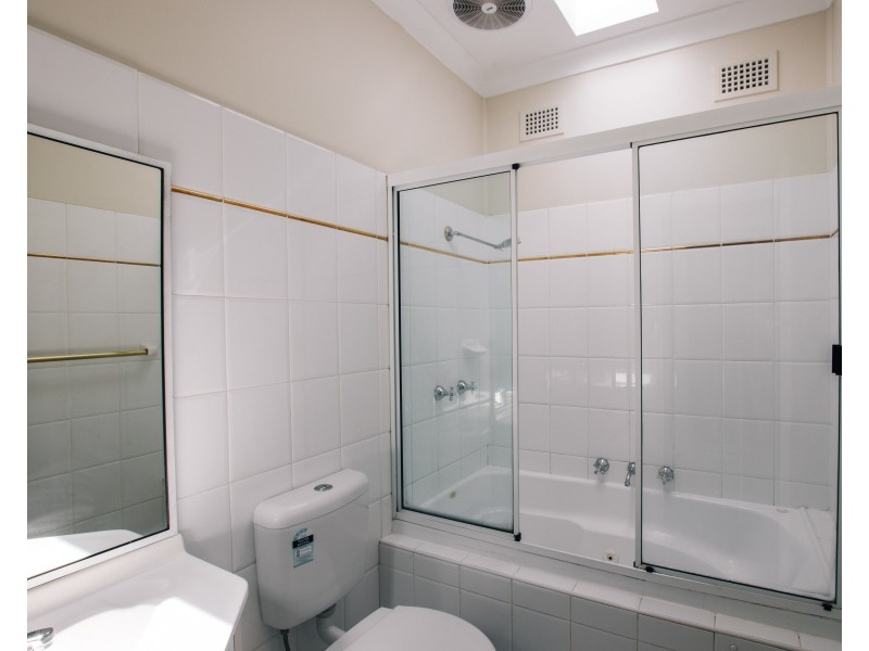 12 Emma Crescent, Constitution Hill NSW 2145