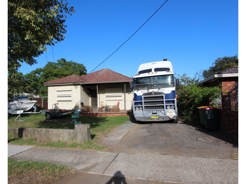 522 The Horsley Drive, Fairfield NSW 2165