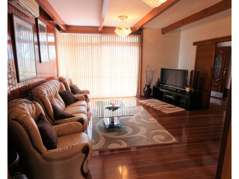 32 Lookout Drive, Mount Pritchard NSW 2170