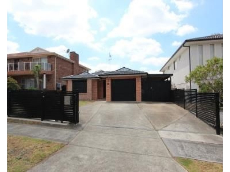 20 Lord Howe Drive, Green Valley NSW 2168