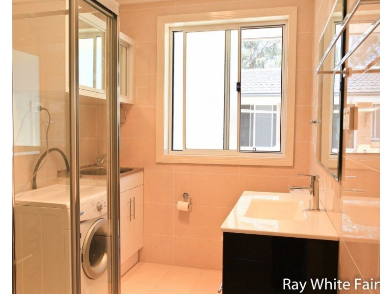 11a Comanche Road, Bossley Park NSW 2176