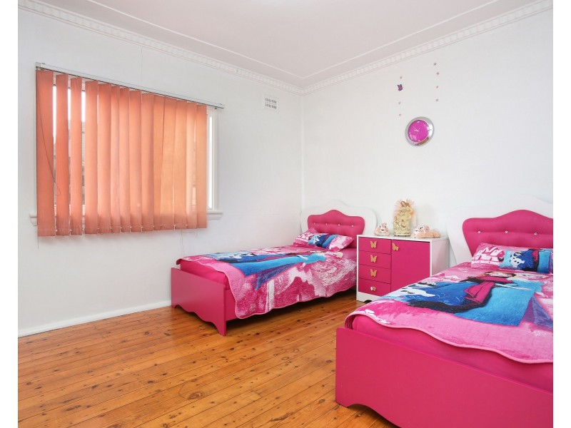 24 Eton Street, Fairfield NSW 2165