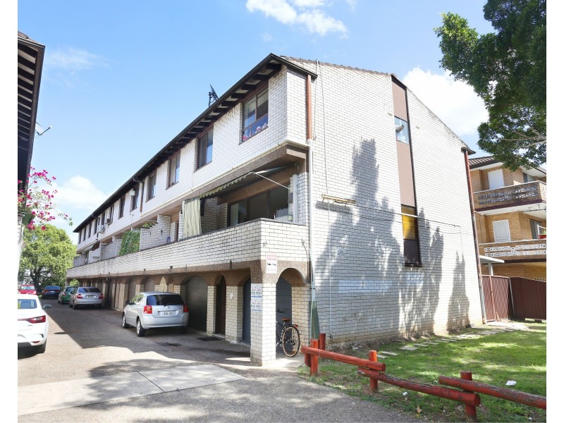 4/85 Smart Street, Fairfield NSW 2165