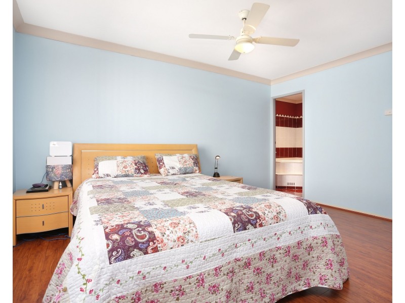 31 Boronia Road, Bossley Park NSW 2176