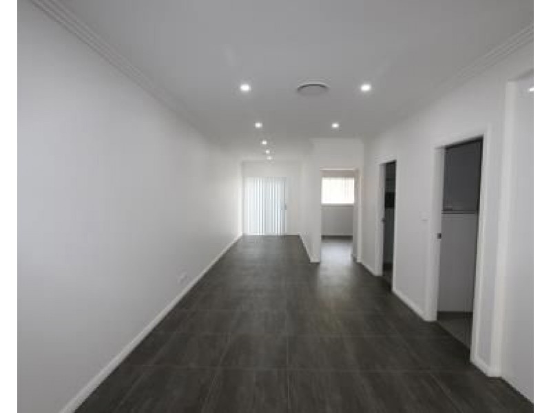 1/34 Tenella Street, Canley Heights NSW 2166